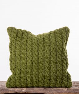CABLE KNIT CUSHION
